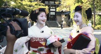 Hướng dẫn viên Maiko (Geisha tương lai) tạo cho Kyoto một sự pha trộn đầy màu sắc