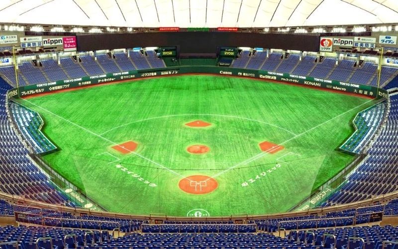 Tokyo Dome nổi tiếng với sân bóng chày